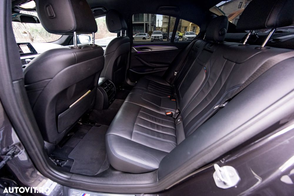 BMW Seria 5 520i AT - 34