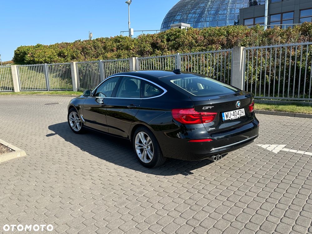 BMW Seria 3 330i xDrive Luxury Line - 15
