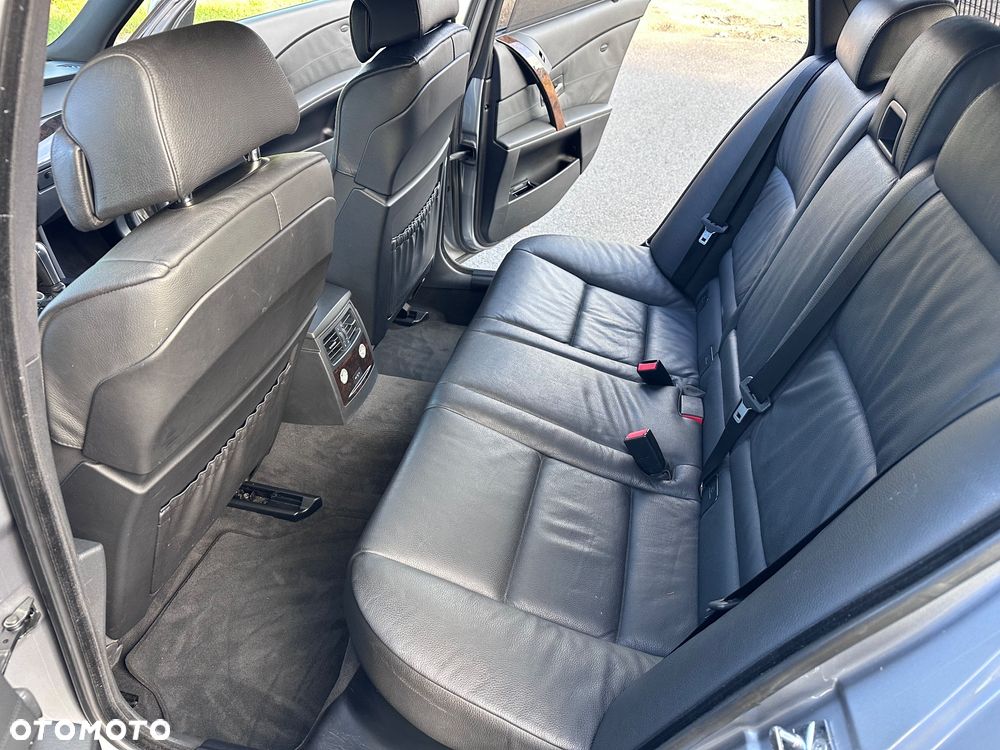 BMW Seria 5 530d Touring - 33
