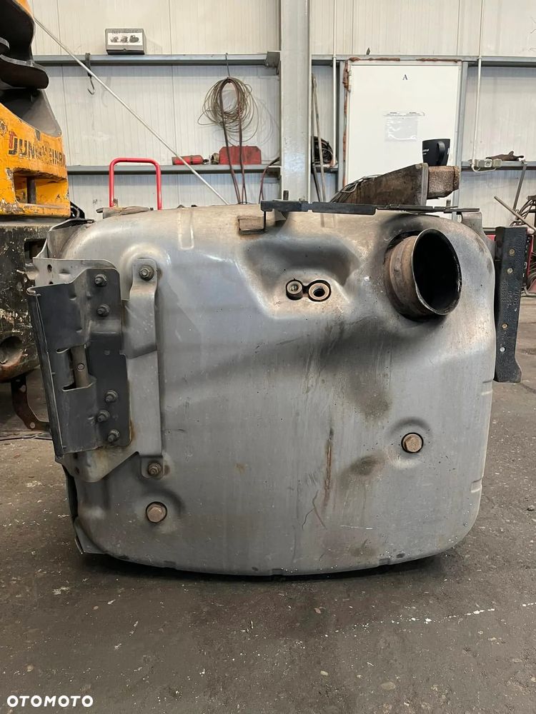 Scania R450 DC13 Katalizator z wkładami Euro 6 - 4