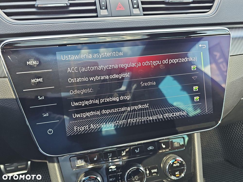 Skoda Superb 2.0 TDI SCR Sportline DSG - 20