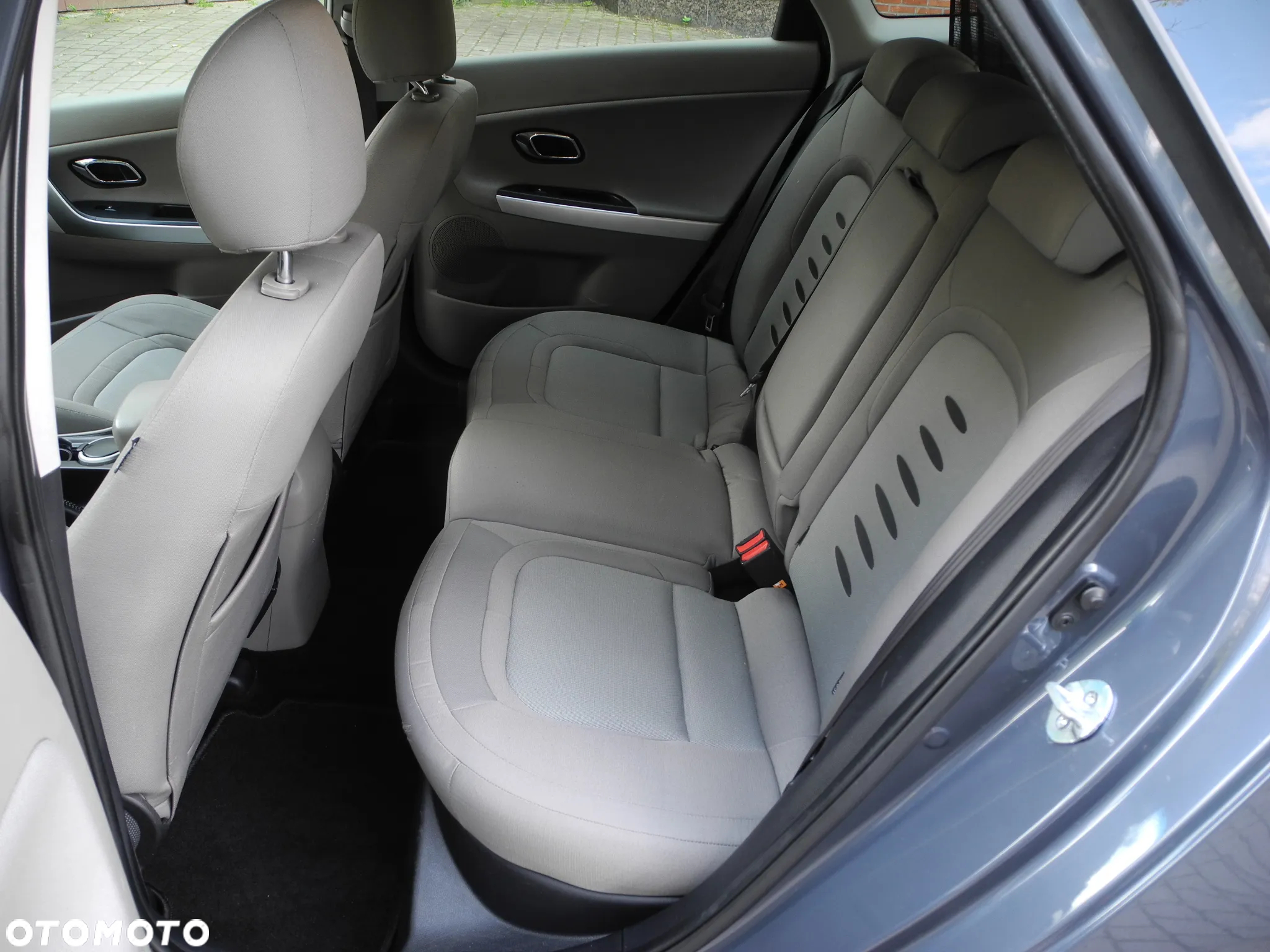Kia Ceed - 16