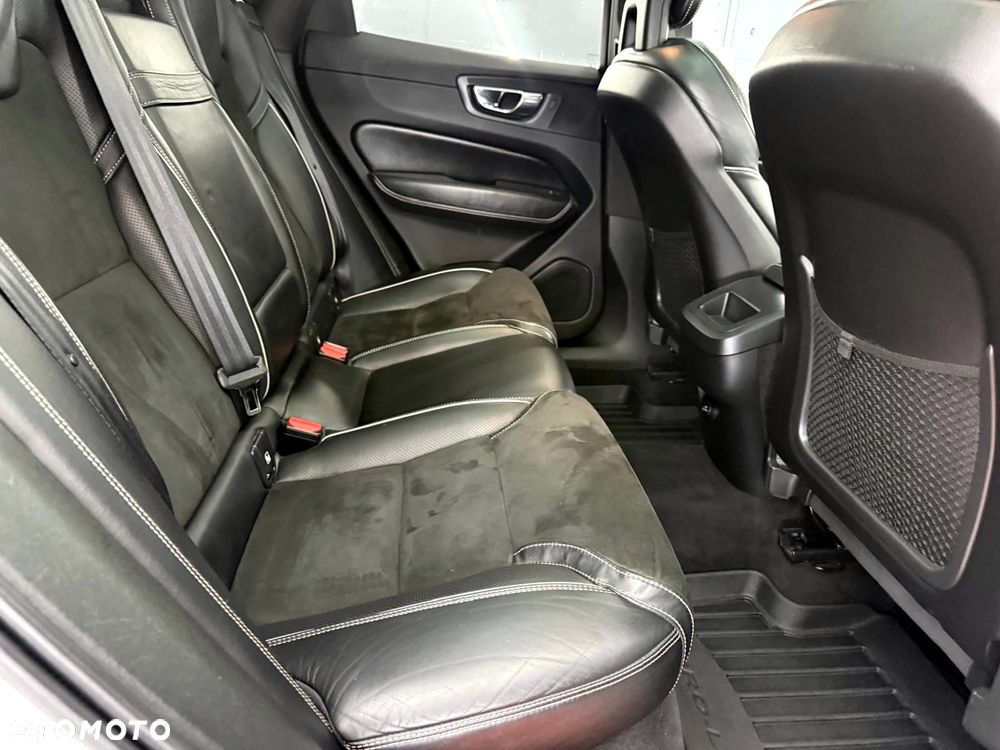 Volvo XC 60 D4 AWD Geartronic RDesign - 25