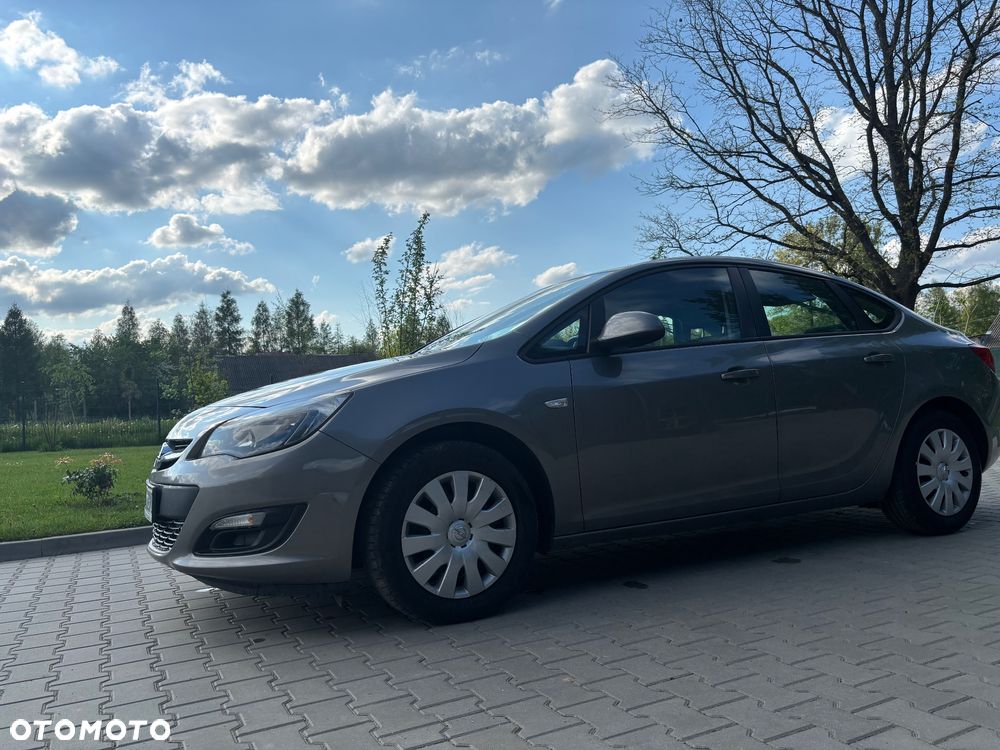 Opel Astra 1.6 Active - 1