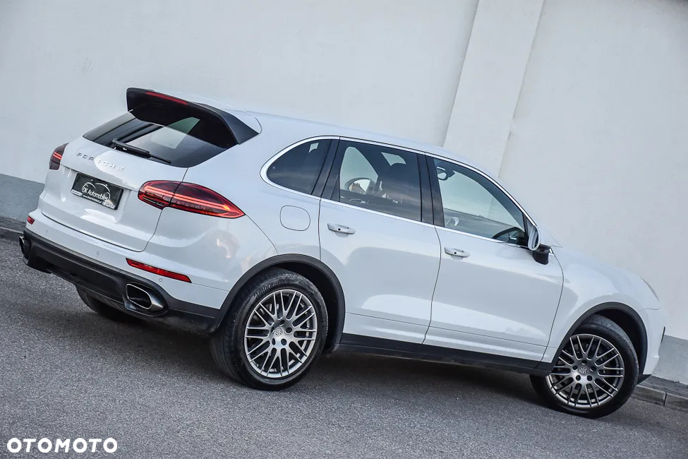 Porsche Cayenne Diesel Platinum Edition - 10