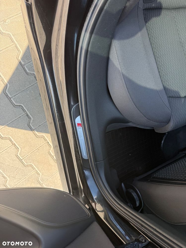 Audi A6 Avant 2.0 TDI Ultra DPF S tronic - 15