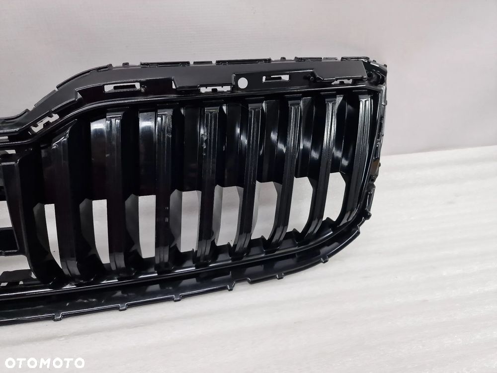 SKODA SUPERB III 3 LIFT 3V0 18- ATRAPA / GRILL PRZEDNI PRZÓD , NR 3V0853653G / 3V0853653K , NR AUKCJI GL155 - 21