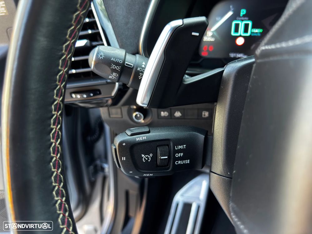 DS DS7 Crossback E-Tense Performance Line EAT8 - 16
