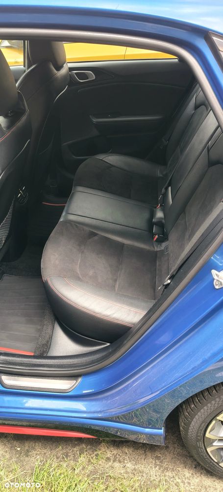 Kia Ceed 1.6 T-GDI GT DCT - 22