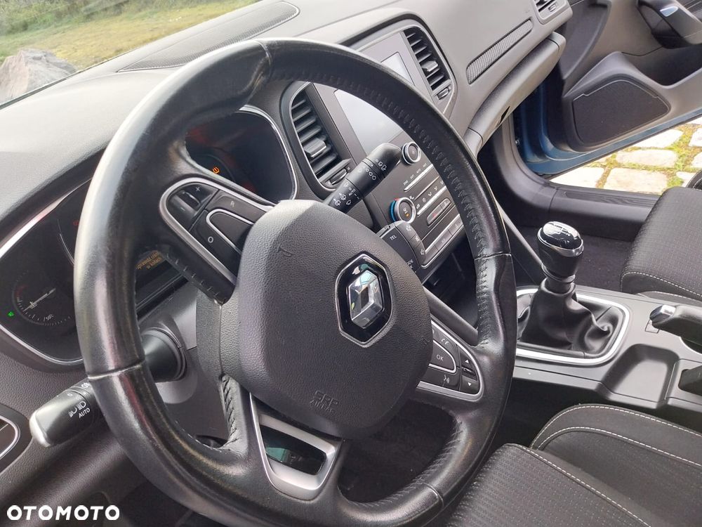 Renault Megane ENERGY TCe 130 LIMITED - 27