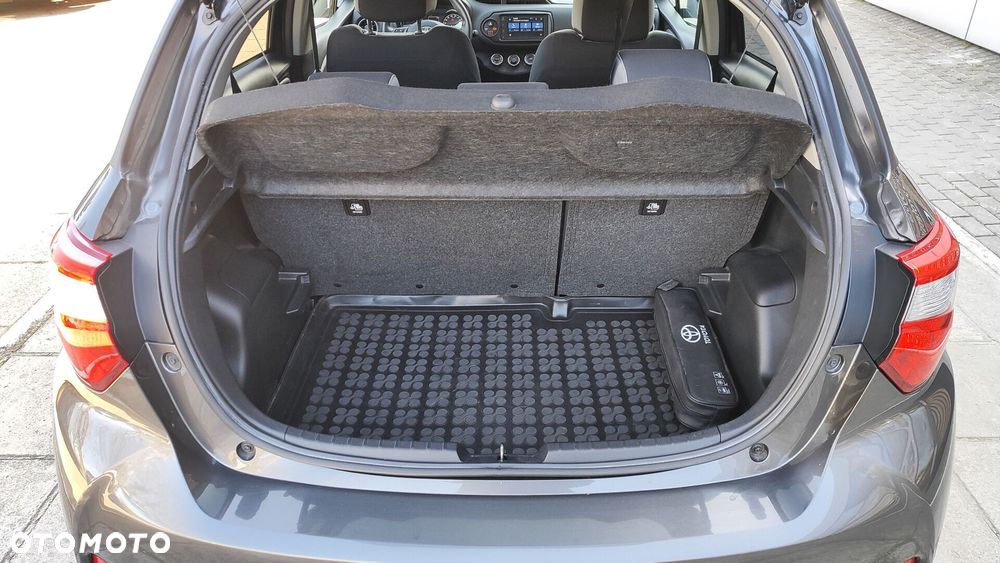 Toyota Yaris 1.5 Premium - 14