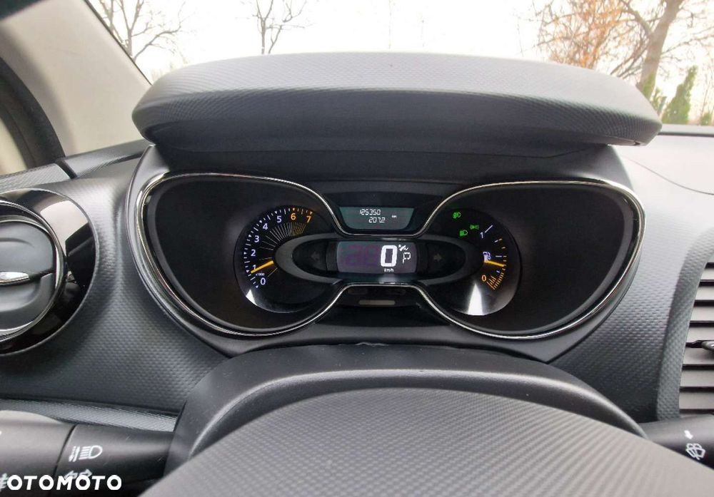 Renault Captur - 23