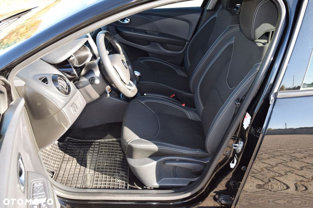 Renault Clio - 17