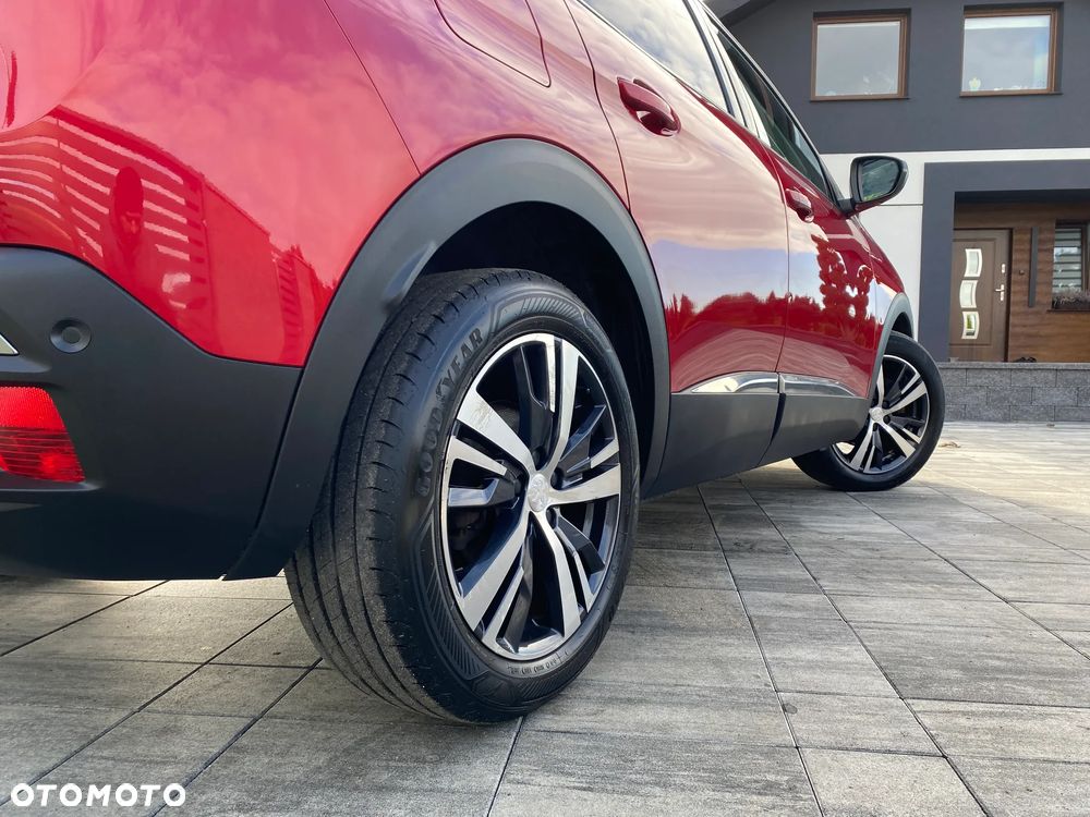 Peugeot 3008 1.2 PureTech Allure S&S - 10