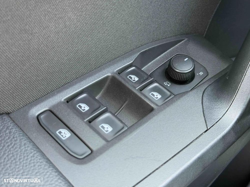 SEAT Ibiza 1.0 TSI FR - 35