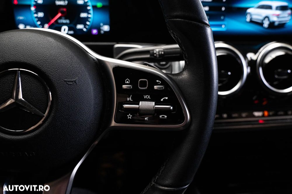 Mercedes-Benz GLB 200 d 8G-DCT Progressive - 22