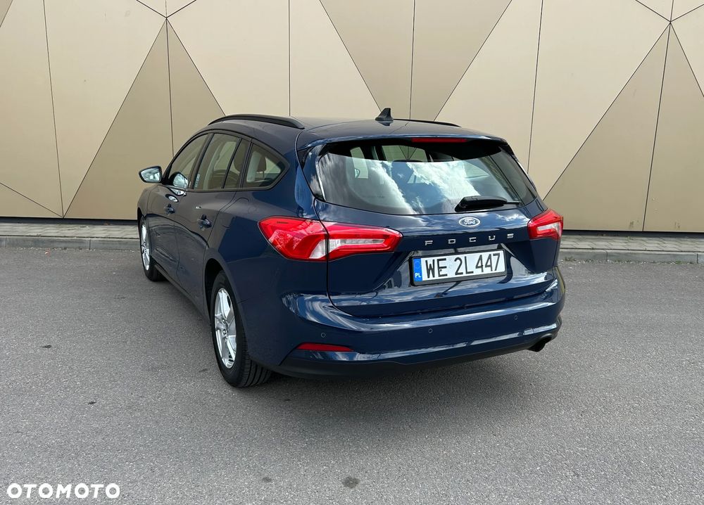 Ford Focus 1.0 EcoBoost Trend - 16