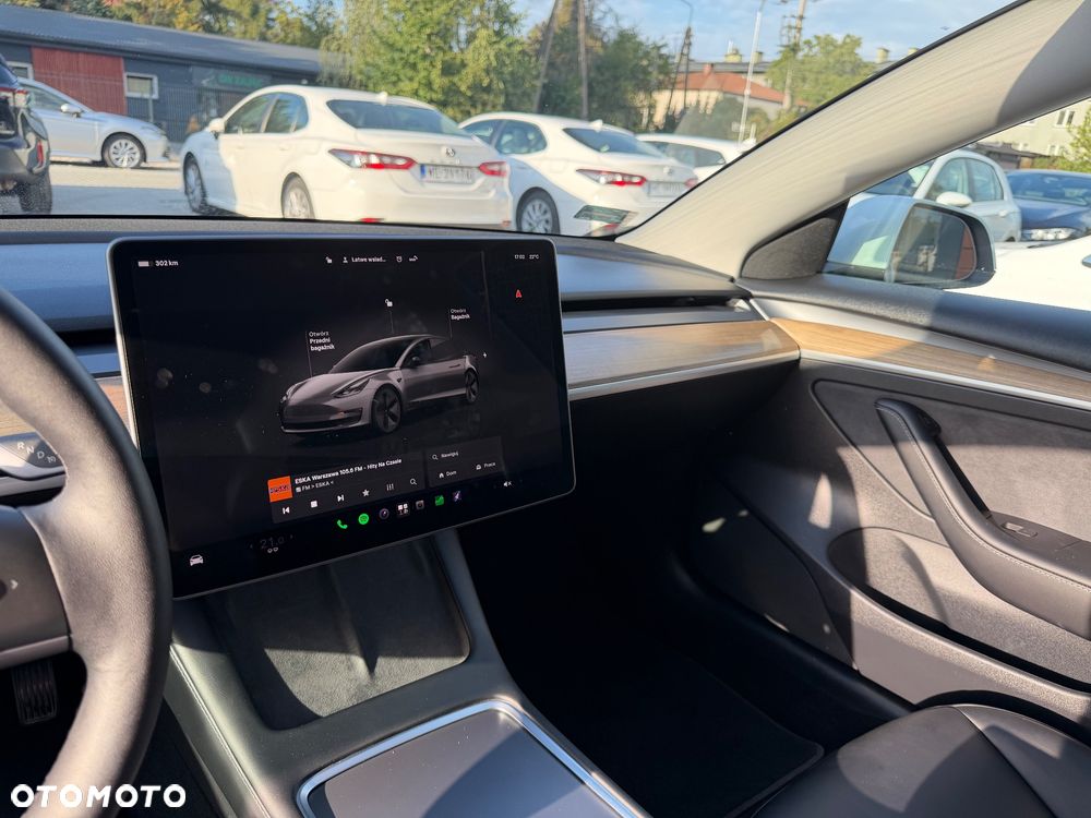 Tesla Model 3 - 21