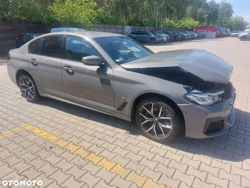 BMW Seria 5 520d xDrive MHEV M Sport sport - 4