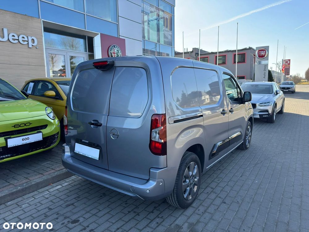 Opel Combo Cargo Mtech - 12