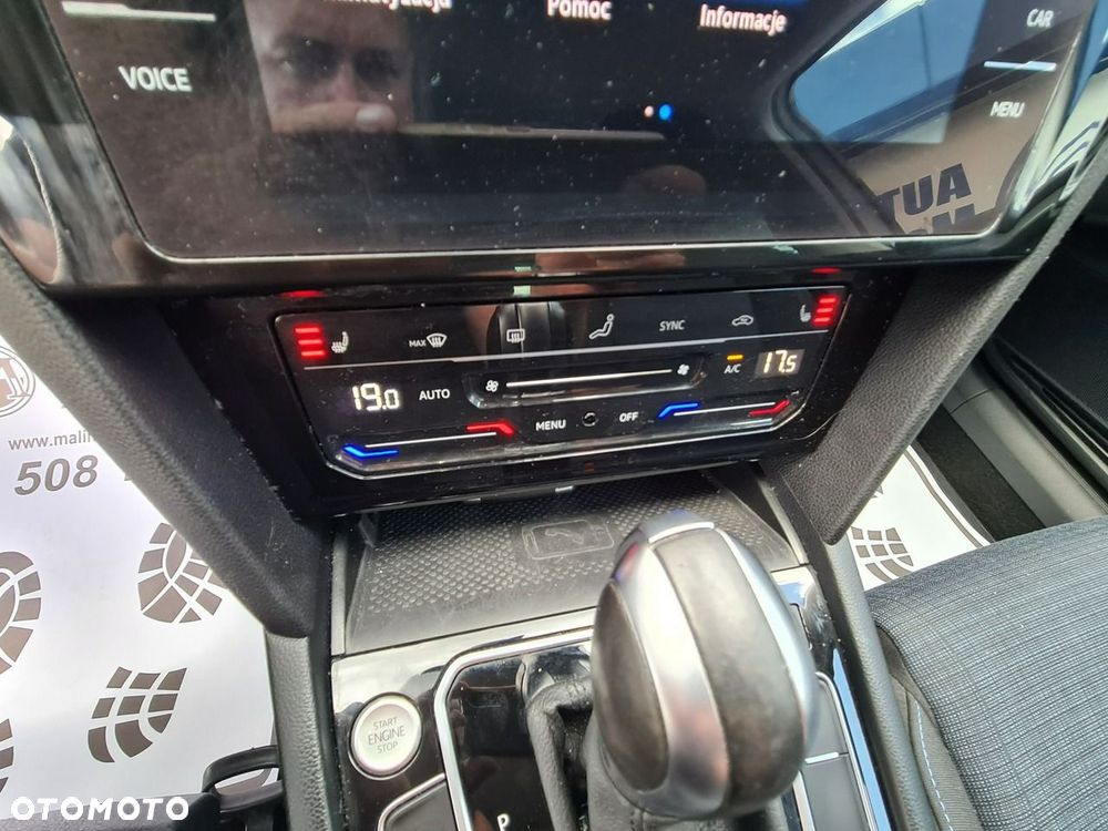 Volkswagen Passat - 21
