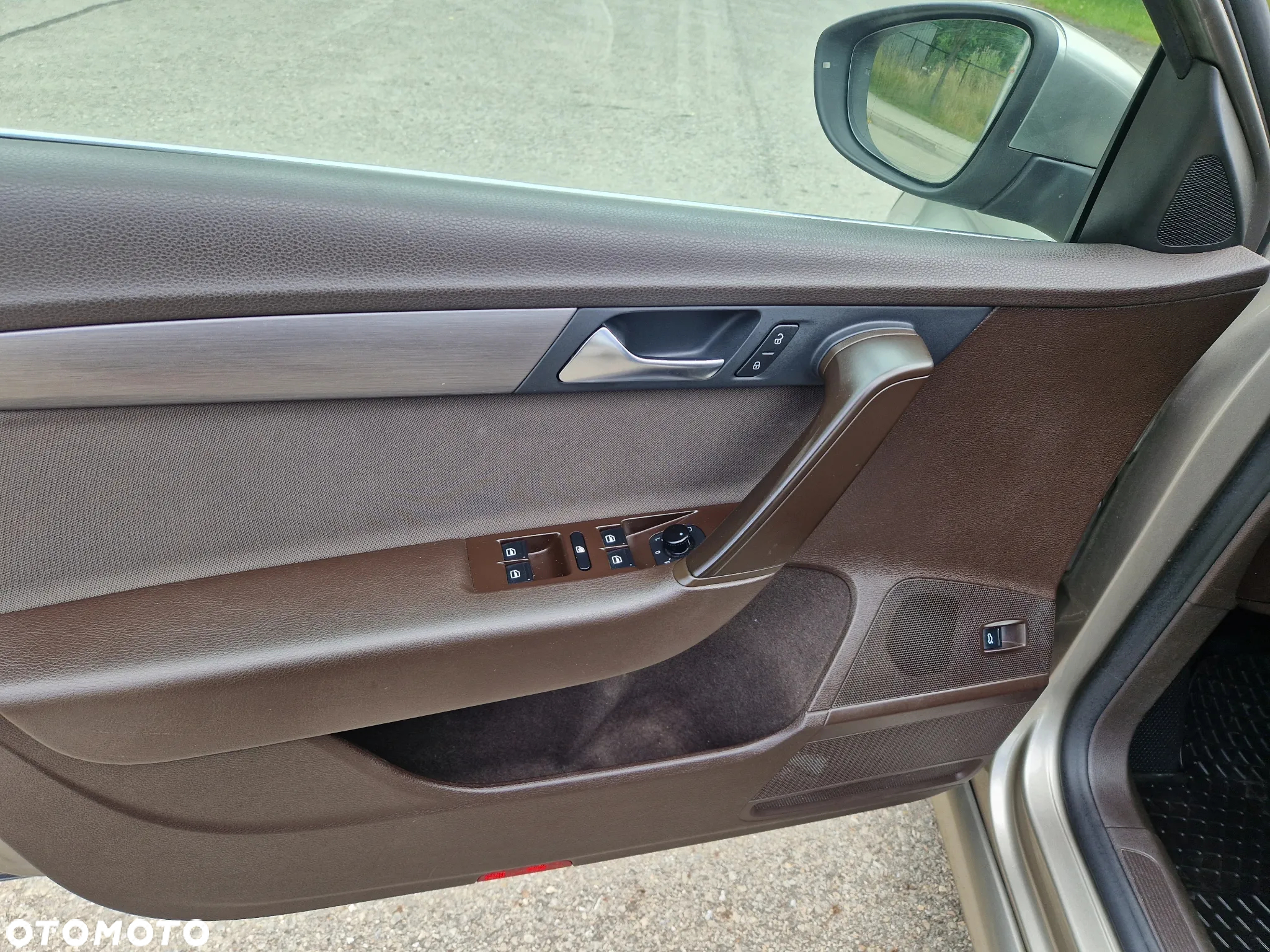 Volkswagen Passat 2.0 TDI Edition 40 - 12