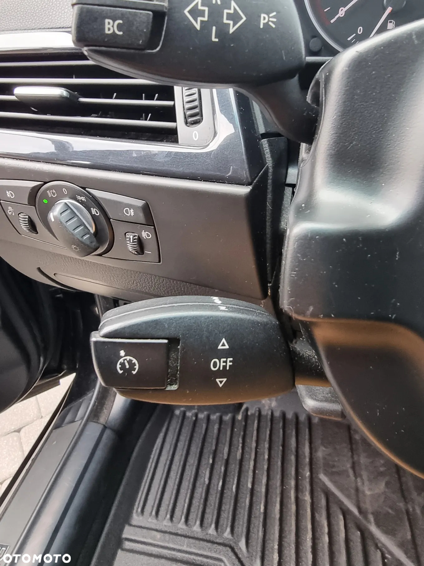 BMW Seria 5 520i - 20
