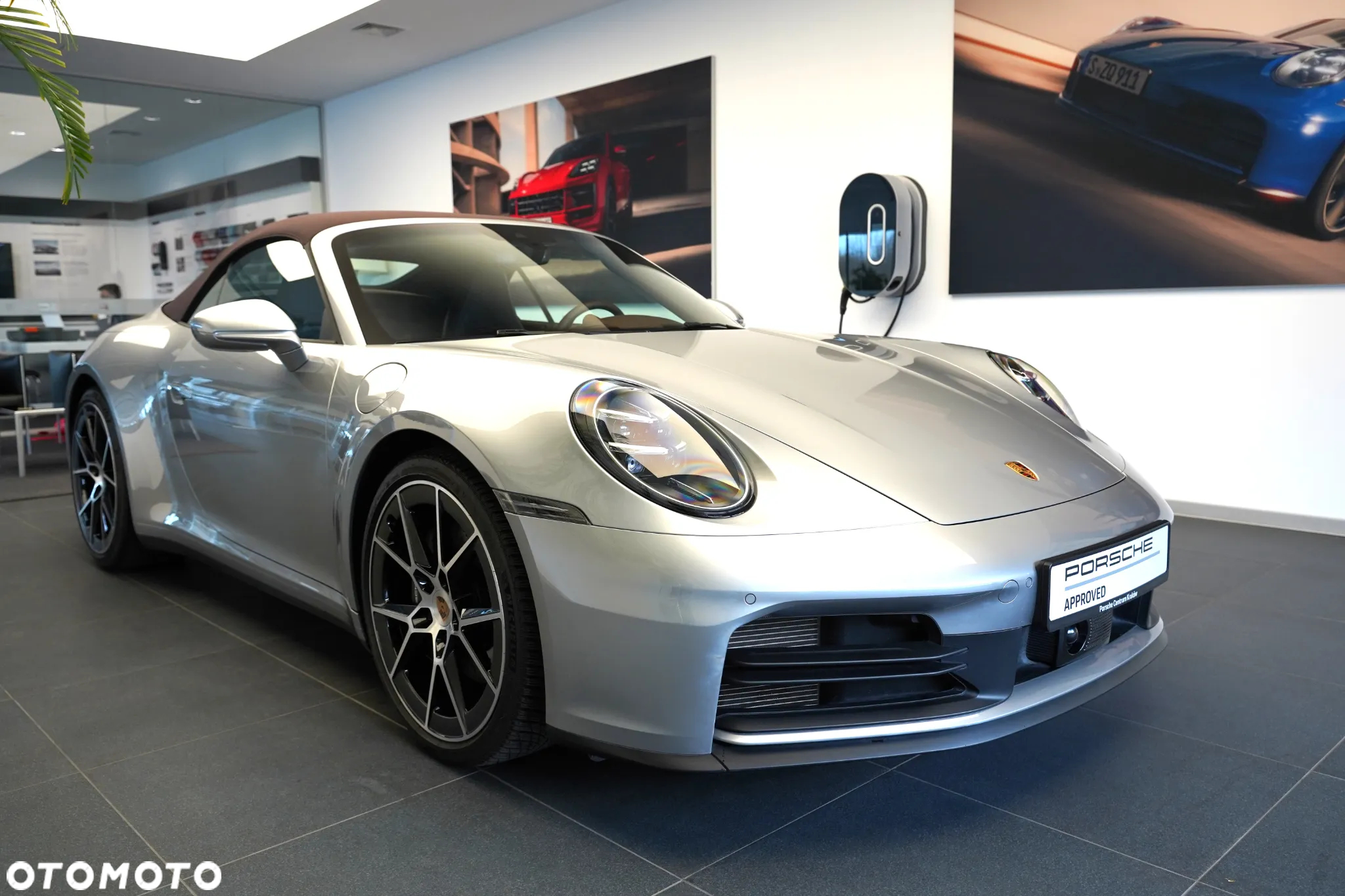 Porsche 911 Carrera Cabrio - 10