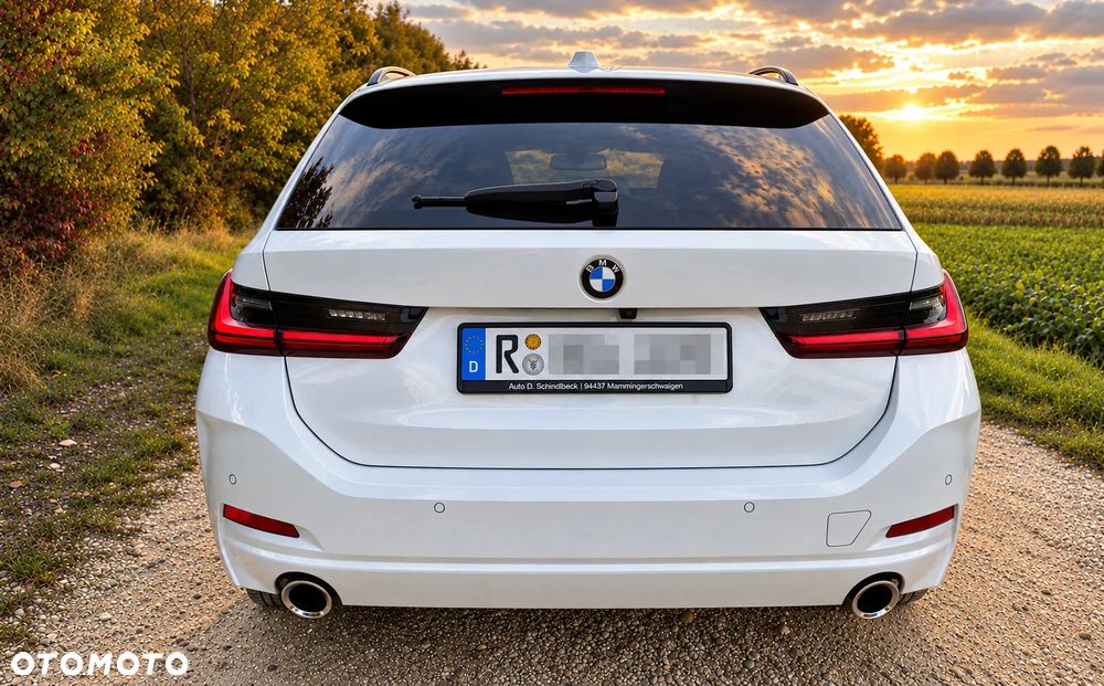 BMW Seria 3 320d xDrive mHEV - 9