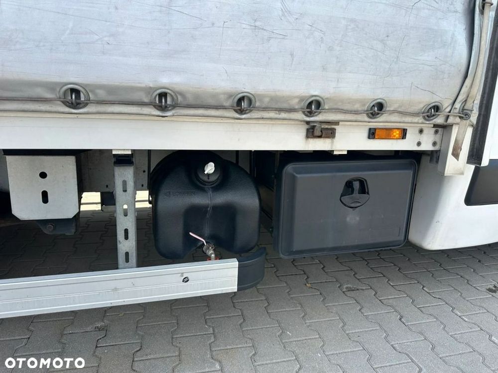 Renault Master - 18