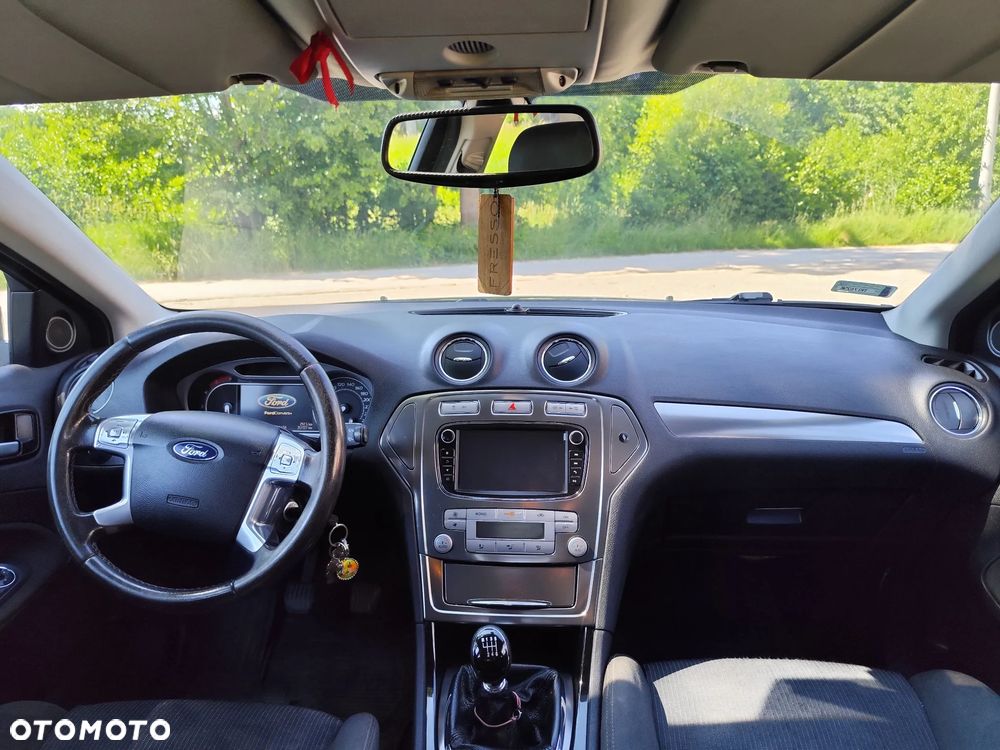 Ford Mondeo 2.0 TDCi Titanium - 12