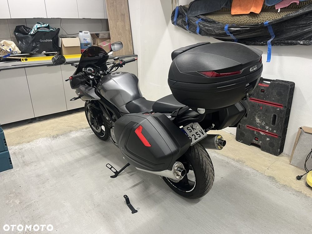 Suzuki SV - 13