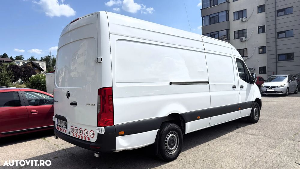 Mercedes-Benz Sprinter - 6