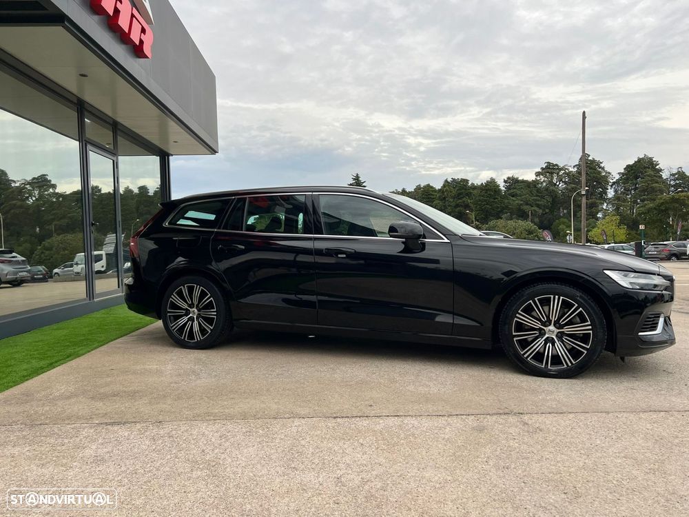 Volvo V60 T6 AWD Recharge Geartronic Inscription - 2