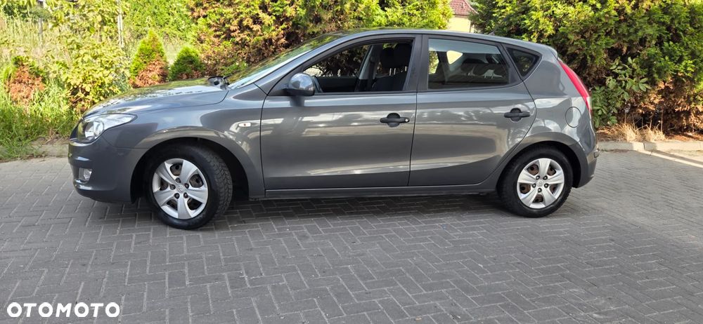 Hyundai i30 1.4 Base EU5 - 9