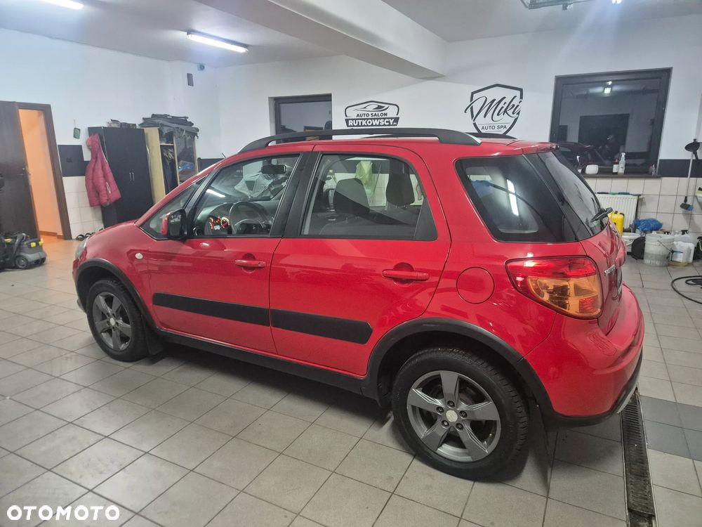 Suzuki SX4 1.6 Premium 4WD - 10