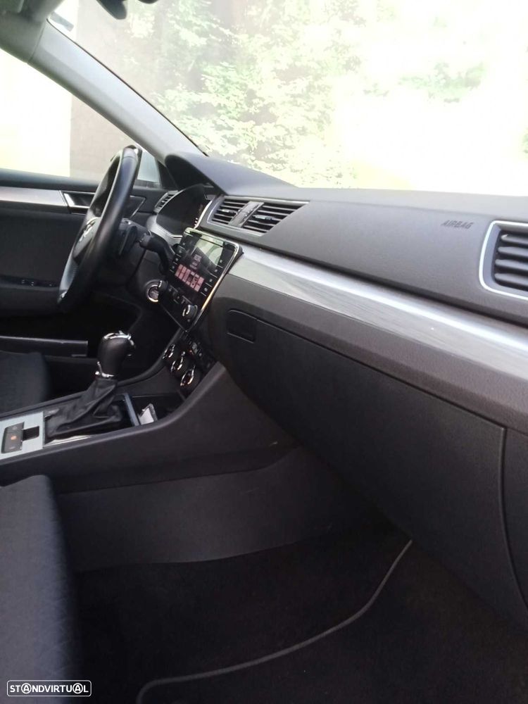 Skoda Superb Break 2.0 TDI Ambition DSG - 9