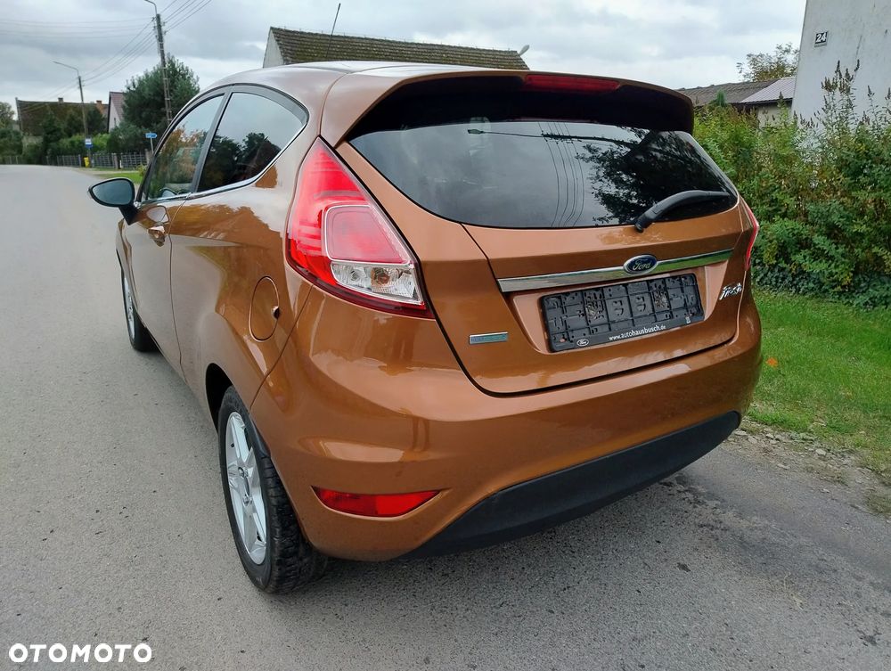 Ford Fiesta 1.0 EcoBoost S&S TITANIUM - 28