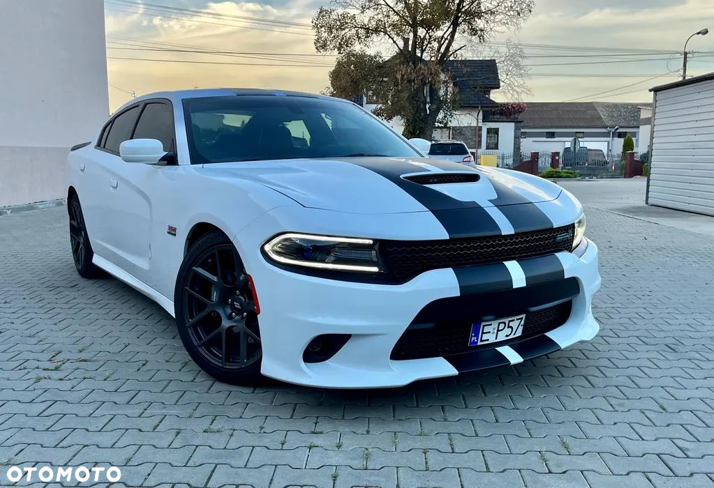 Dodge Charger Automatik R/T Scat Pack - 12