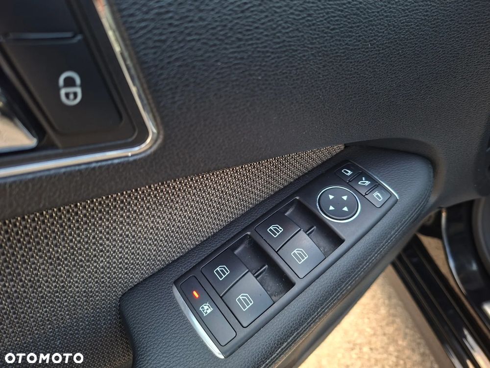 Mercedes-Benz Klasa E 200 CGI BlueEFFICIENCY Automatik Avantgarde - 26