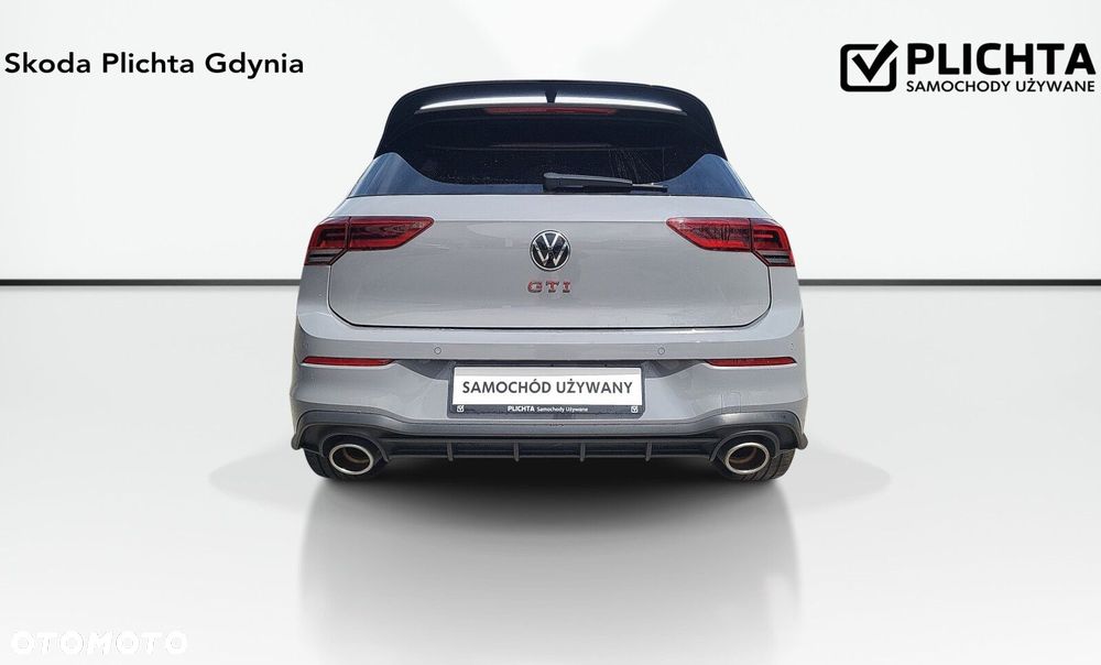 Volkswagen Golf - 5