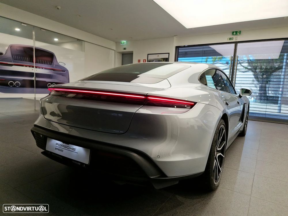 Porsche Taycan Standard - 7