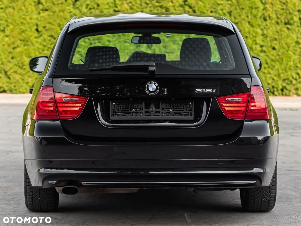 BMW Seria 3 318i Edition Lifestyle - 11
