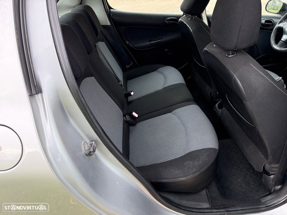 Peugeot 206 1.1 XT - 12