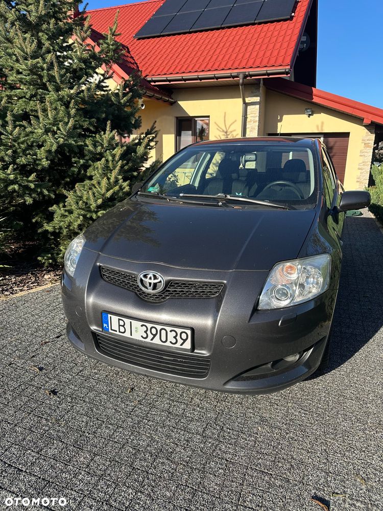 Toyota Auris 2008 photo 3