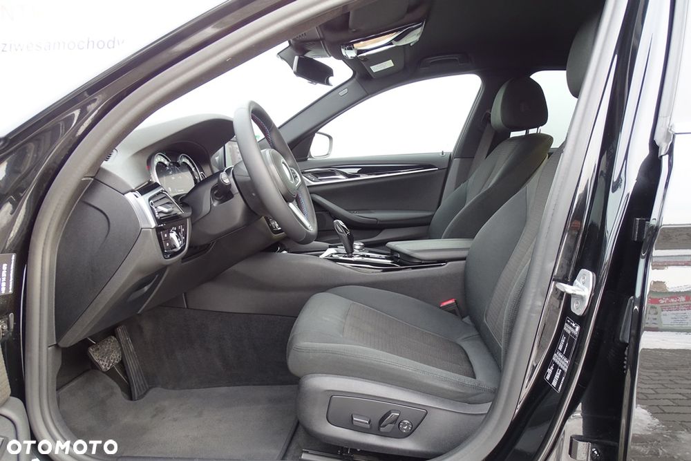 BMW Seria 5 - 23