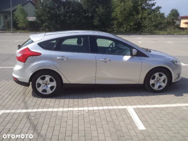 Ford Focus 1.6 TDCi DPF Trend - 10
