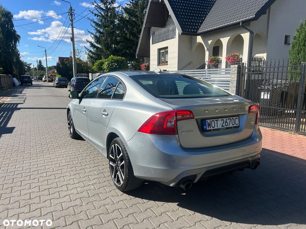 Volvo S60 T5 Drive-E R-Design Momentum - 6