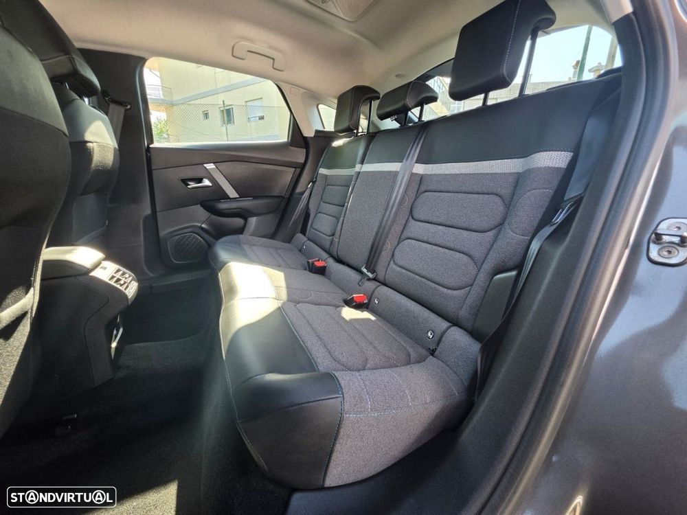 Citroën C4 1.2 PureTech Max EAT8 - 19