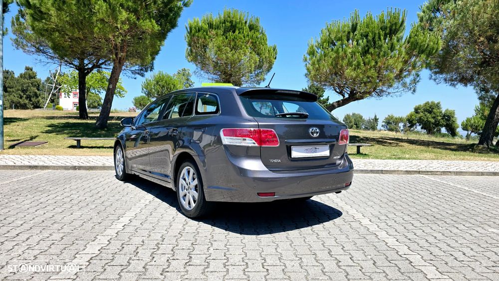 Toyota Avensis SD 2.0 D-4D Exclusive +Pele+GPS - 6